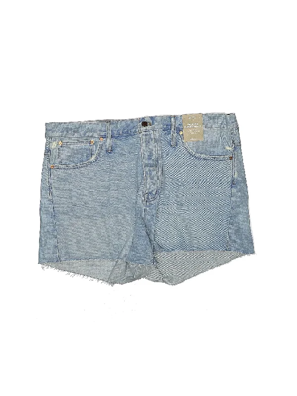 High-Rise Denim Shorts in Light Wash