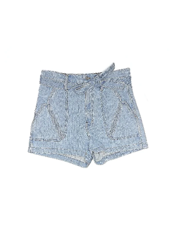 High-Rise Denim Shorts in Light Wash