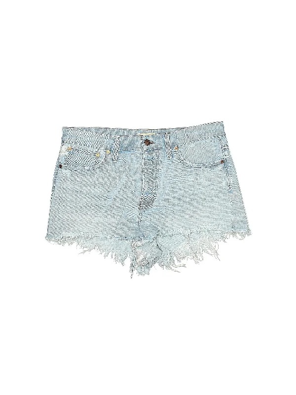 Mid-Rise Denim Shorts in Light Wash