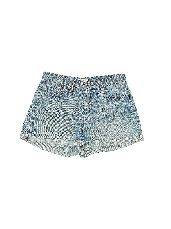 Mid-Rise Denim Shorts in Medium Wash