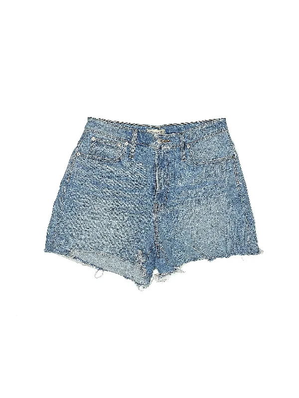 Mid-Rise Denim Shorts in Medium Wash